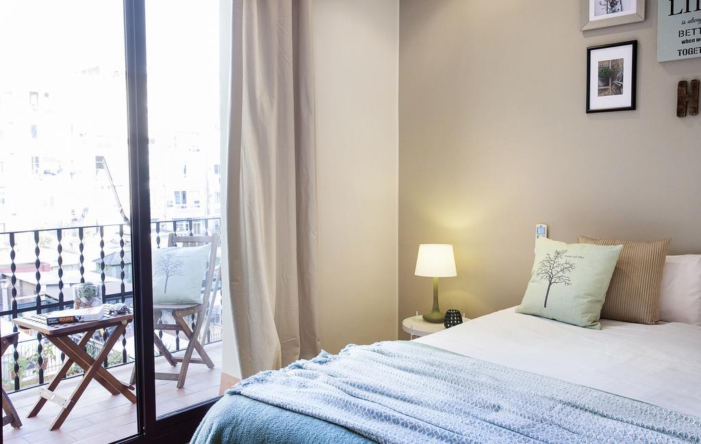 Apartments Barcelona & Home Deco Viladomat Luaran gambar