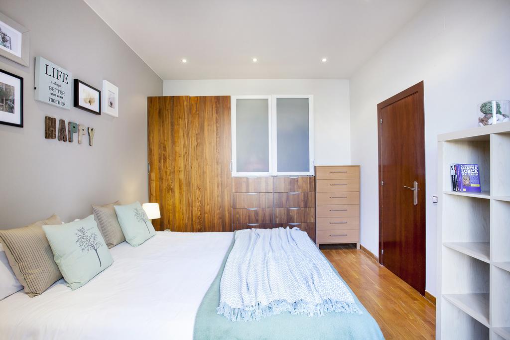 Apartments Barcelona & Home Deco Viladomat Luaran gambar