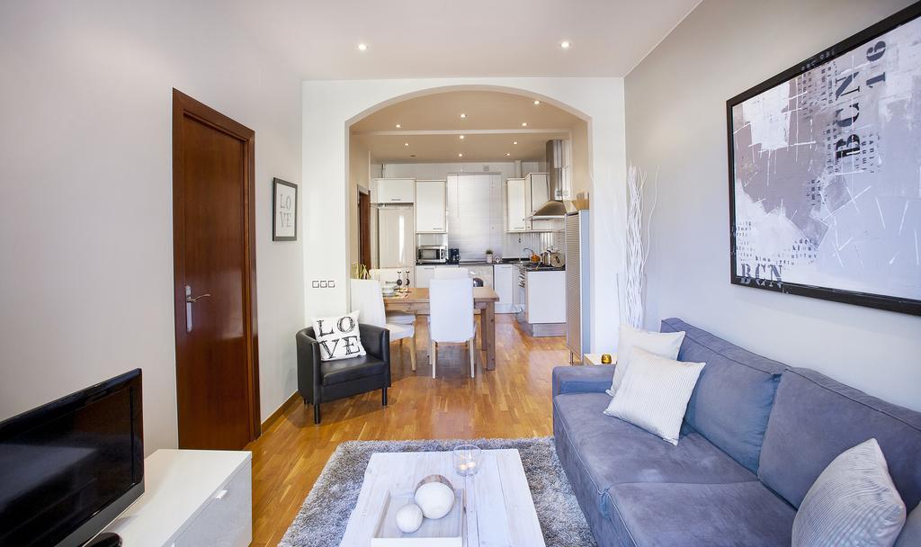 Apartments Barcelona & Home Deco Viladomat Luaran gambar